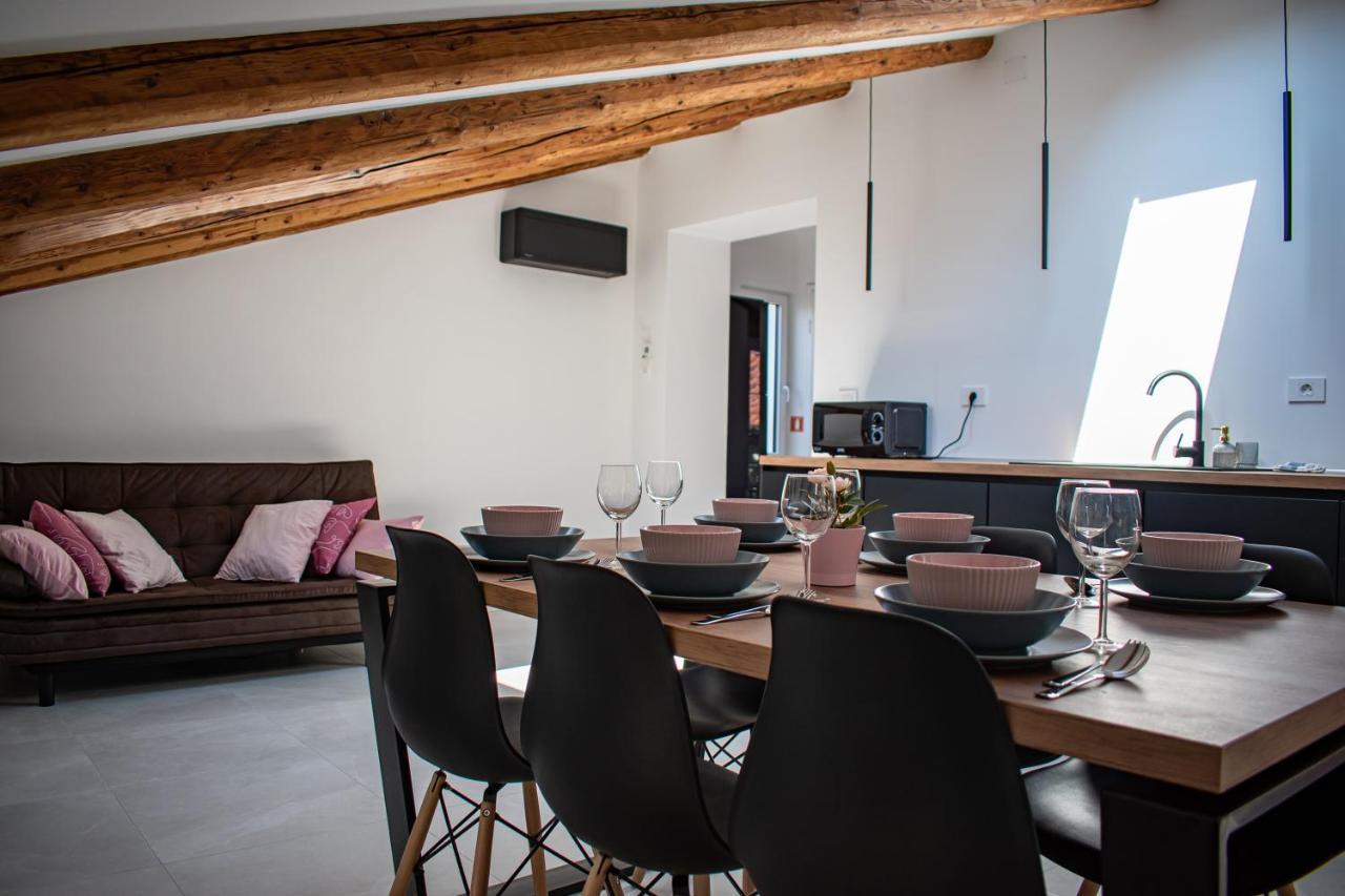 Apartmaji Na Placu Rence Buitenkant foto