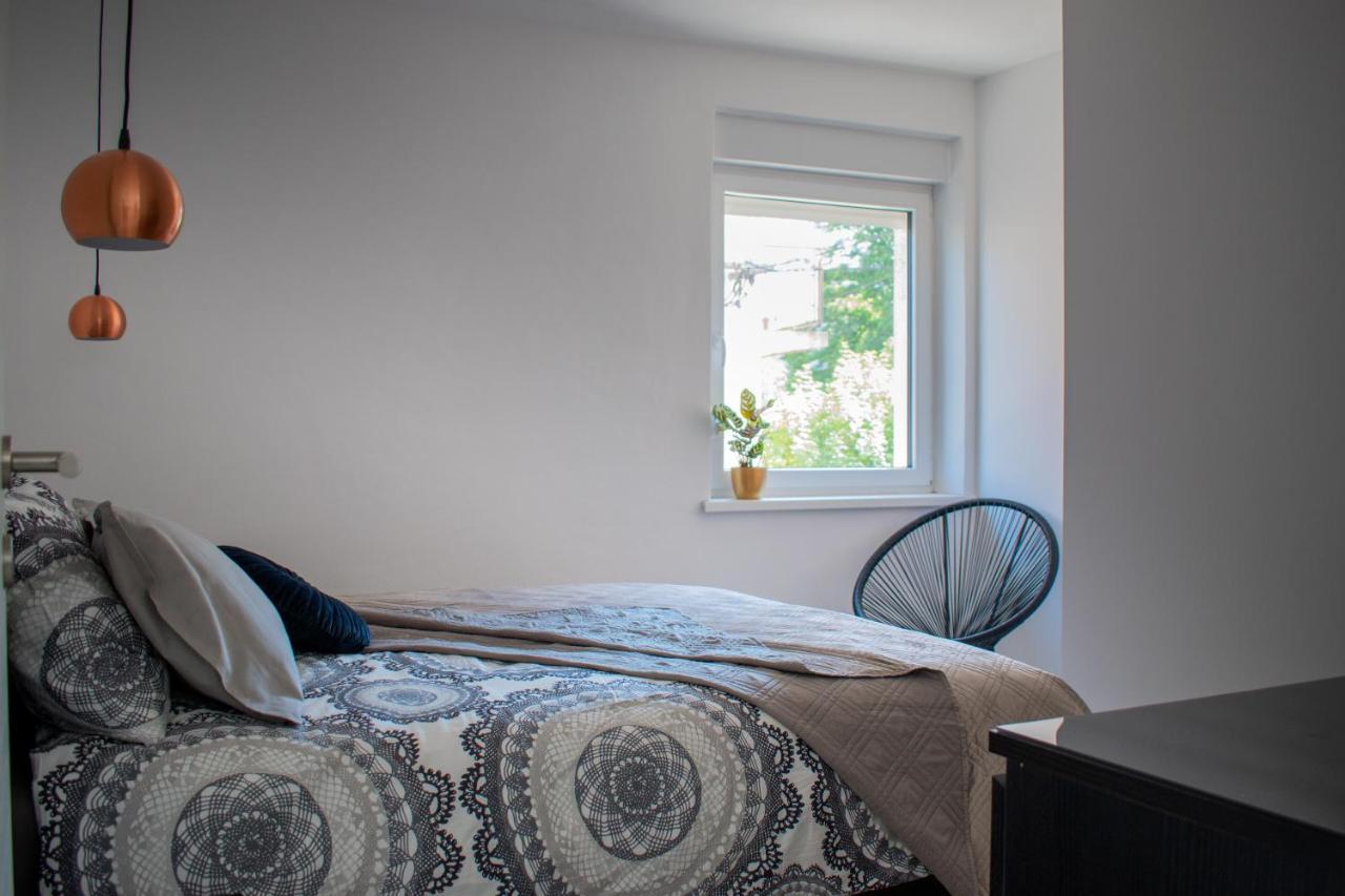 Apartmaji Na Placu Rence Buitenkant foto