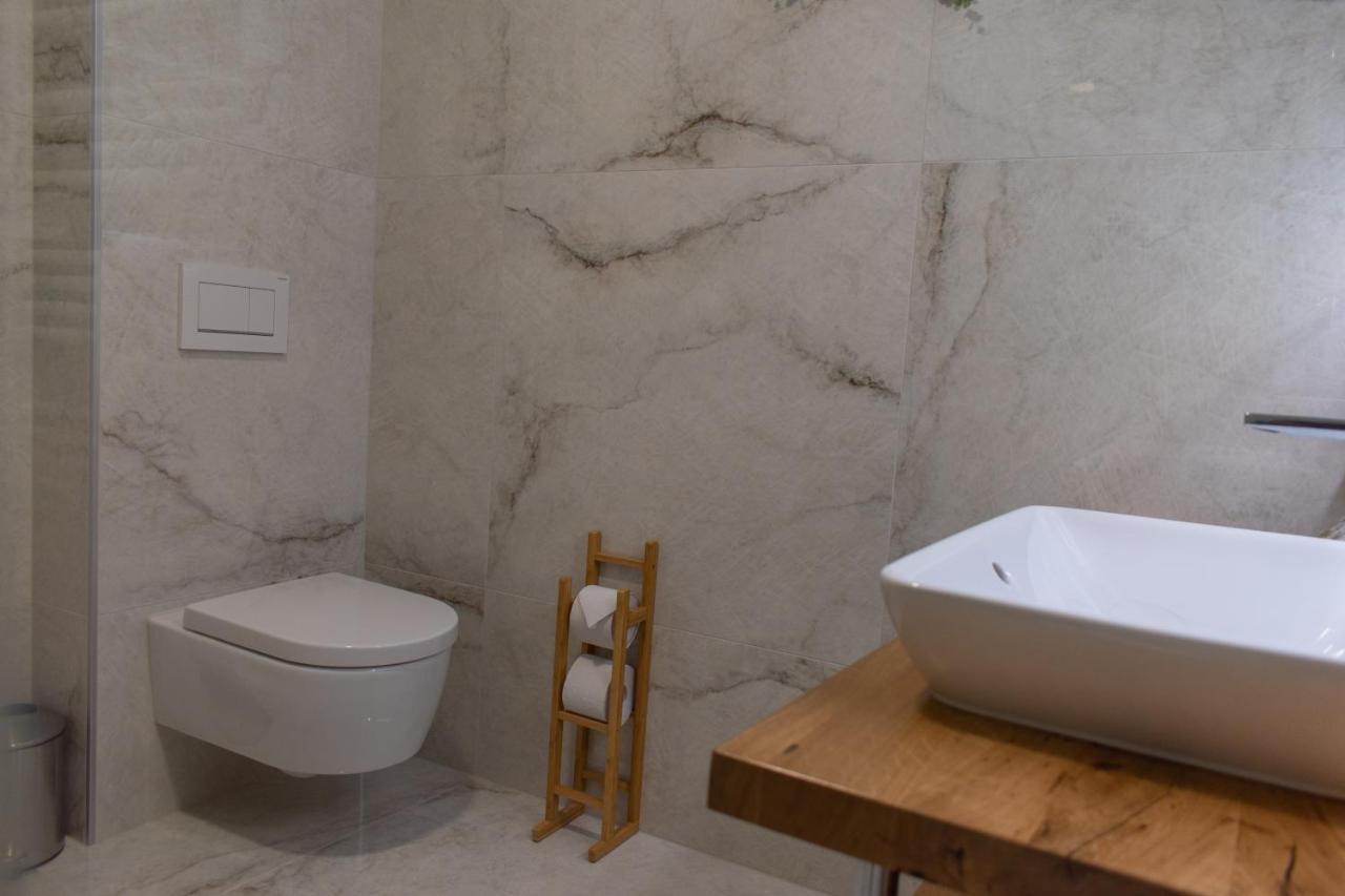 Apartmaji Na Placu Rence Buitenkant foto