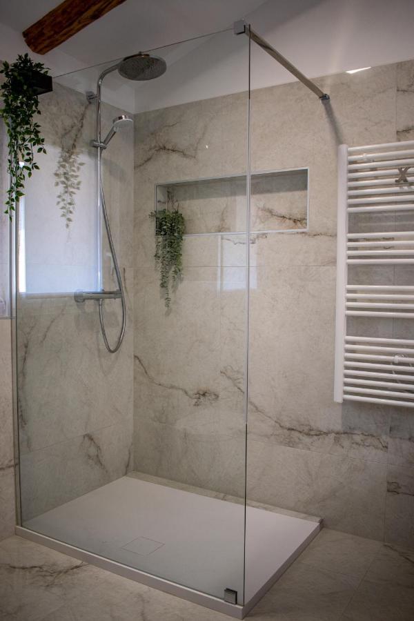 Apartmaji Na Placu Rence Buitenkant foto